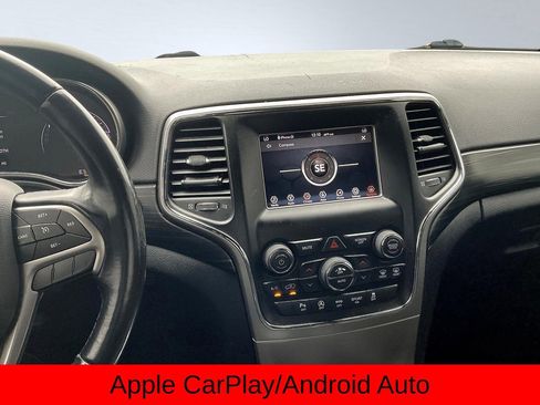 Used 2020 Jeep Grand Cherokee Laredo image 8