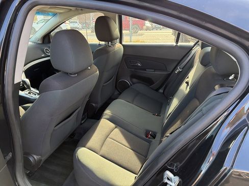 Used 2011 Chevrolet Cruze Eco image 13