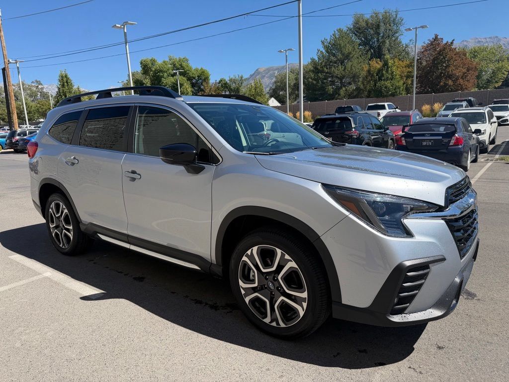 Used 2026 Subaru Ascent Limited AWD/4WD image 6