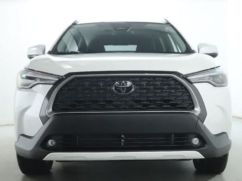Certified 2023 Toyota Corolla Cross XLE w/ Convenience Package AWD/4WD image 5