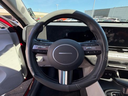 Used 2024 Hyundai Kona SEL image 10