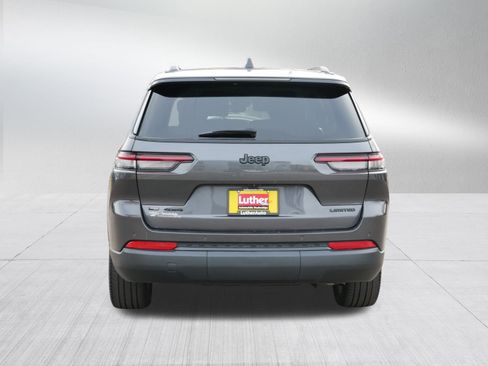 Used 2023 Jeep Grand Cherokee L Limited w/ Black Appearance Package image 6
