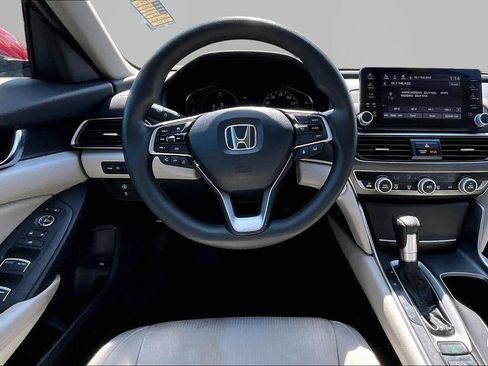 Used 2021 Honda Accord LX image 9