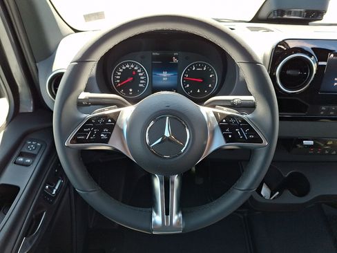Used 2026 Mercedes-Benz Sprinter 2500 image 20