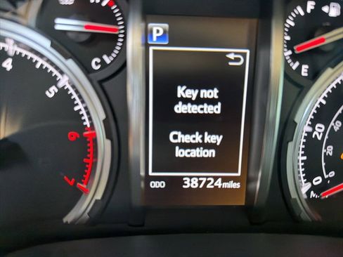 Used 2020 Toyota 4Runner Limited image 7