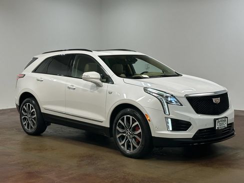Used 2023 Cadillac XT5 Sportv w/ Platinum Package AWD/4WD image 23