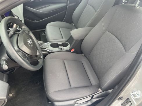 Used 2025 Toyota Corolla LE image 34