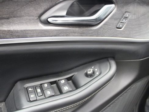 Used 2024 Jeep Grand Cherokee L Limited w/ Luxury Tech Group II image 14