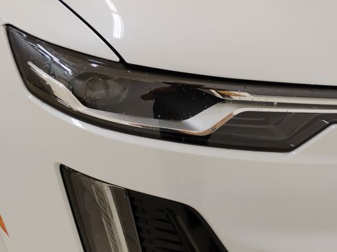 New 2025 Cadillac XT6 Premium Luxury w/ LPO, Floor Liner Package image 24