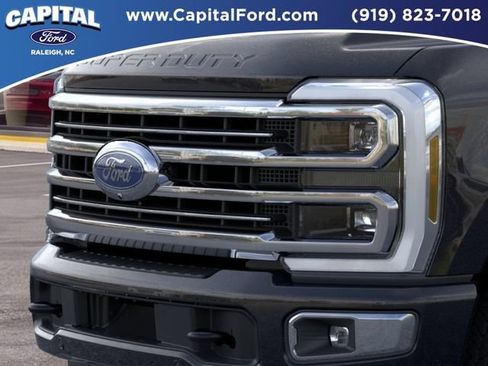 New 2026 Ford F250 Platinum w/ Platinum Plus Package AWD/4WD image 17