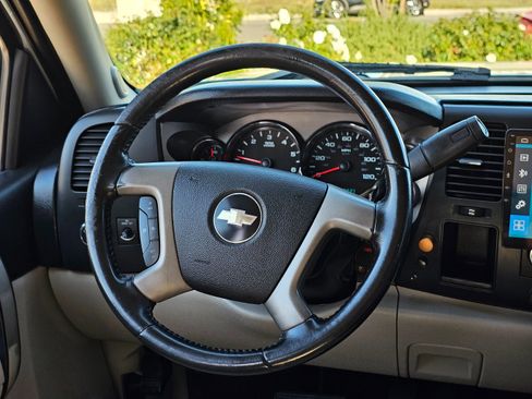 Used 2009 Chevrolet Silverado 1500 LT image 24