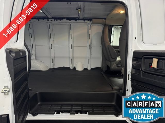 Used 2025 Chevrolet Express 2500 RWD image 25