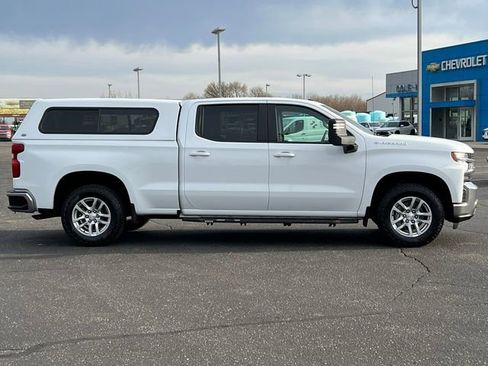 Used 2022 Chevrolet Silverado 1500 LT AWD/4WD image 48