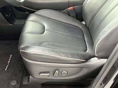 Used 2024 Hyundai Palisade SEL w/ Premium Package FWD image 14