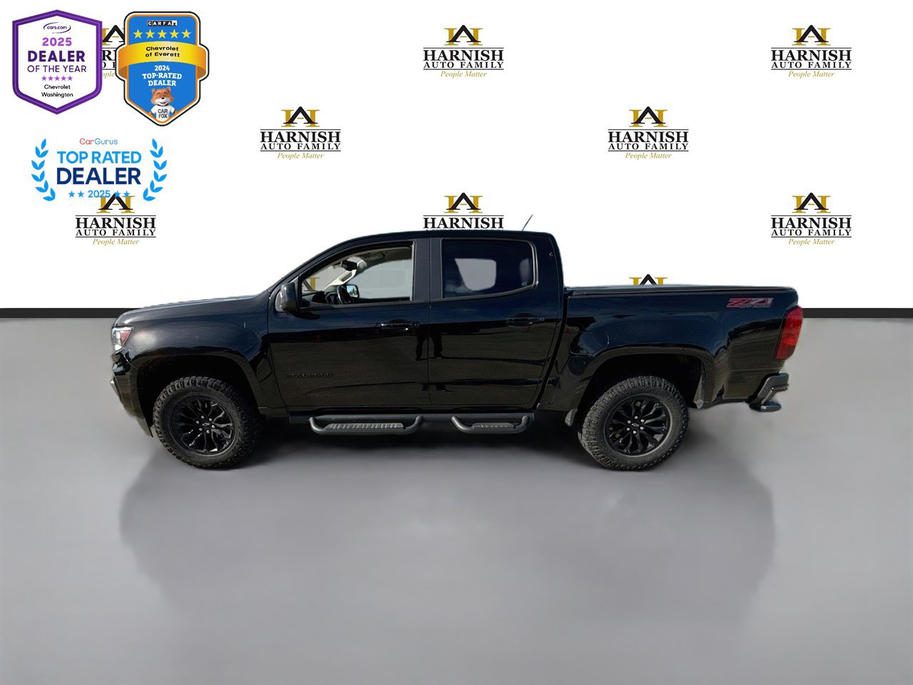 Used 2022 Chevrolet Colorado Z71 AWD/4WD image 2