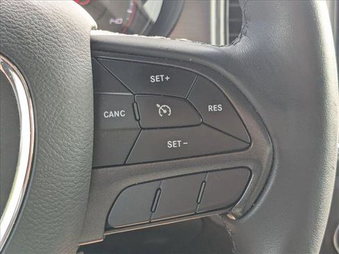 Used 2018 Dodge Charger SXT w/ Blacktop Package image 5