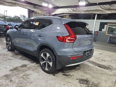 Used 2023 Volvo XC40 B5 Plus w/ Driver Assist Package AWD/4WD image 4