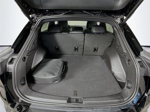 New 2026 Chevrolet Equinox EV LT image 19
