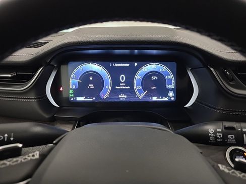 New 2025 Jeep Grand Cherokee Limited image 16