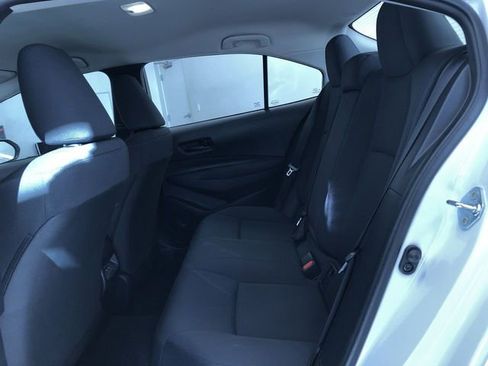 Used 2025 Toyota Corolla LE image 20