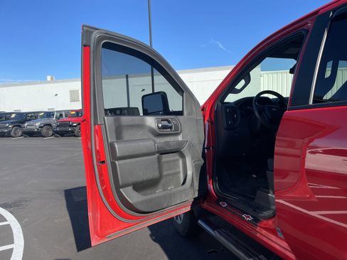 Used 2022 Chevrolet Silverado 2500 Custom w/ Snow Plow Prep/Camper Package image 28