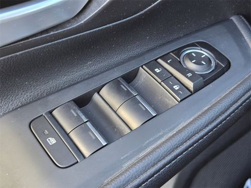 Used 2025 Toyota Grand Highlander AWD image 37