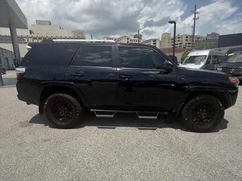 Used 2021 Toyota 4Runner SR5 image 3
