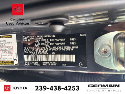 Used 2024 Toyota 4Runner SR5 Premium RWD image 23