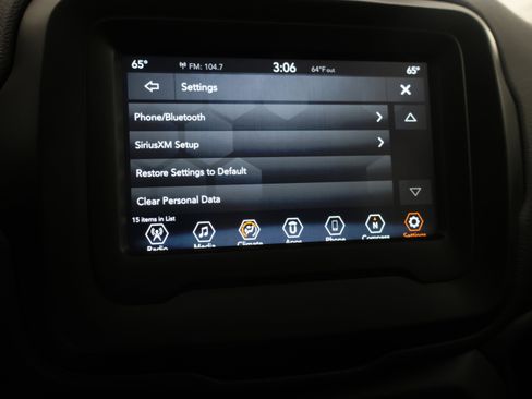 Used 2018 Jeep Renegade Trailhawk AWD/4WD image 55