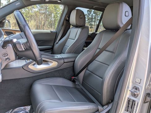 Certified 2024 Mercedes-Benz GLE 350 4MATIC w/ Winter Package image 17