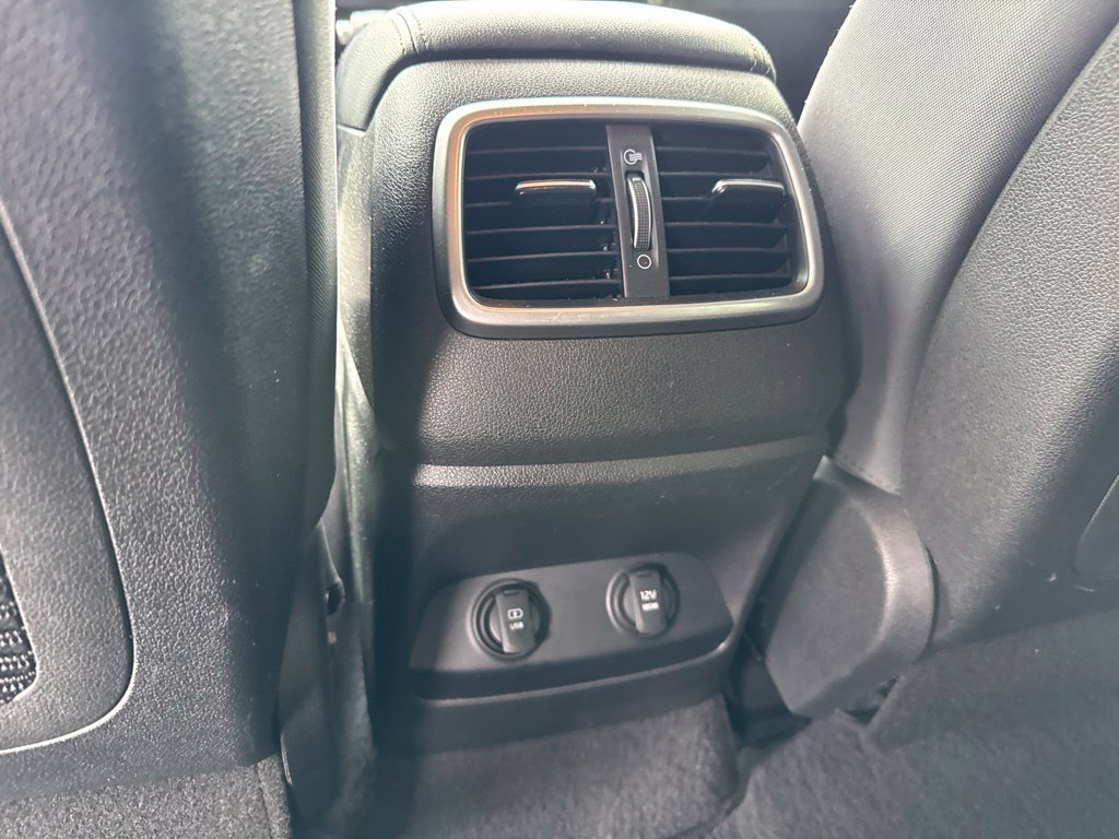 Used 2018 Kia Sorento FWD V6 image 17