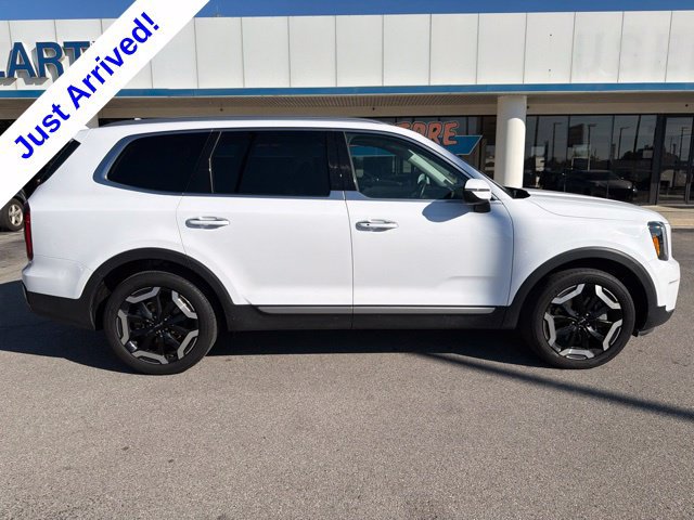 Used 2025 Kia Telluride S FWD image 2