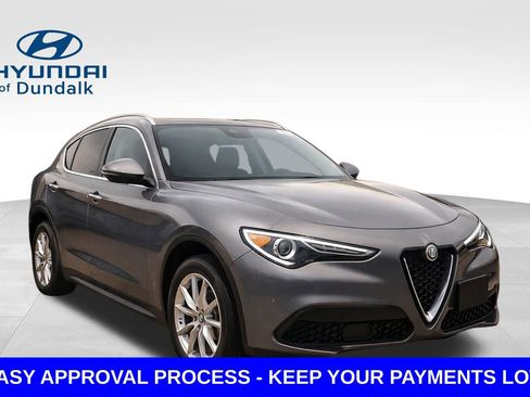 Used 2018 Alfa Romeo Stelvio Ti AWD/4WD image 3