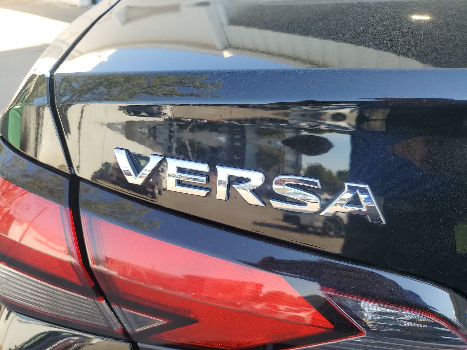 Used 2025 Nissan Versa S FWD image 9