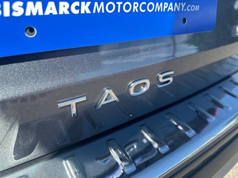 Certified 2023 Volkswagen Taos SE AWD/4WD image 5