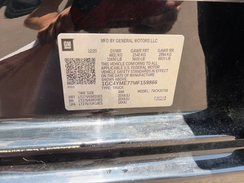 Used 2021 Chevrolet Silverado 2500 Custom w/ Custom Convenience Package AWD/4WD image 11