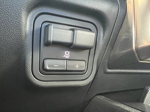 New 2025 GMC Hummer EV 2X image 14