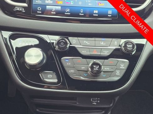 New 2027 Chrysler Pacifica LX FWD image 23