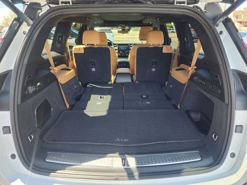 Used 2023 Jeep Grand Cherokee L Summit image 16