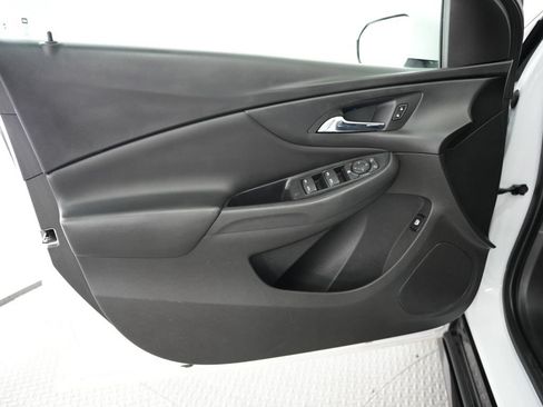 Used 2018 Chevrolet Volt LT FWD image 42