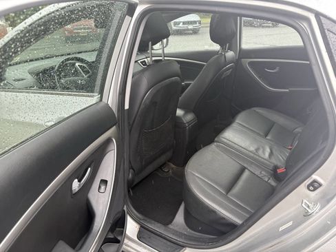 Used 2013 Hyundai Elantra GT w/ Style Pkg image 19