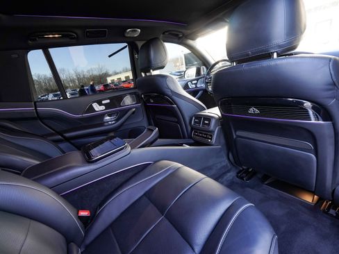 Used 2023 Mercedes-Benz Maybach GLS 600 Maybach GLS 600 image 59