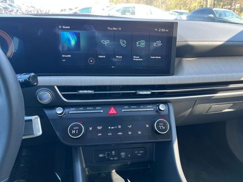 Used 2025 Hyundai Sonata SEL FWD image 17