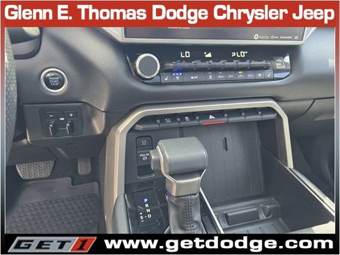 Used 2024 Toyota Tundra Limited AWD/4WD image 18
