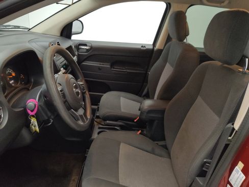 Used 2014 Jeep Compass Sport image 17