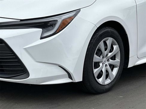 Certified 2023 Toyota Corolla LE image 8