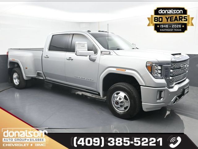Used 2022 GMC Sierra 3500 Denali w/ Denali Ultimate Package AWD/4WD image 1