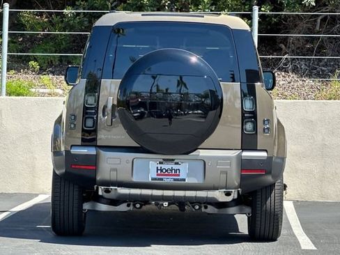 New 2026 Land Rover Defender 110 S image 4