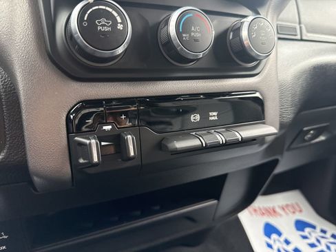 Used 2023 RAM 2500 Big Horn w/ Level 1 Equipment Group image 32