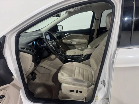 Used 2015 Ford Escape Titanium w/ Equipment Group 301A FWD image 14